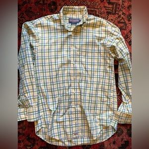 Vineyard Vines Murray Shirt. Size small Plaid.